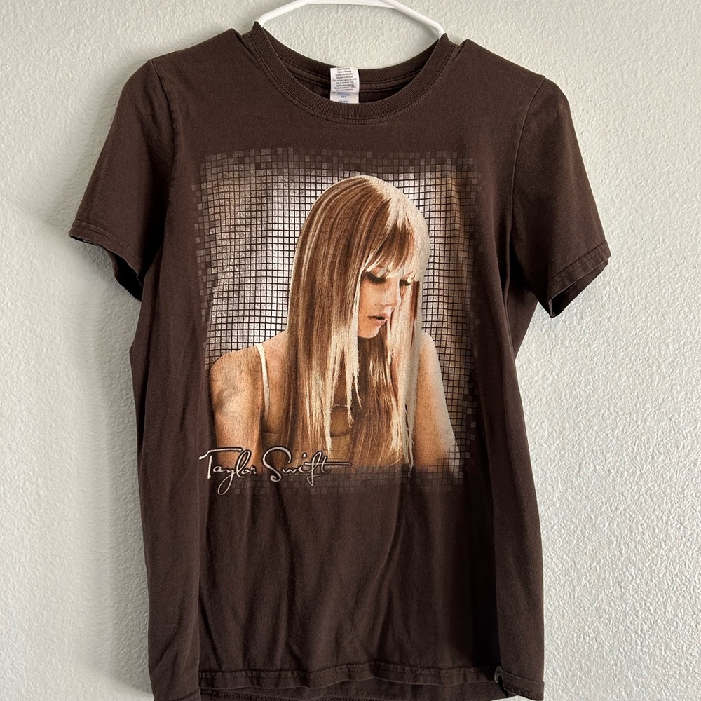 Taylor Swift “Speak Now” Tour T-Shirt – Authentic (2010–2011)
